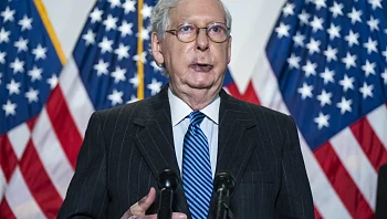 באמצע נאום: מנהיג הרפובליקנים בסנאט קפא ולא הצליח לדבר