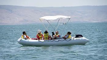 מצננים את עומסי החום -  4 רעיונות לפעילות מים בכנרת ובירדן