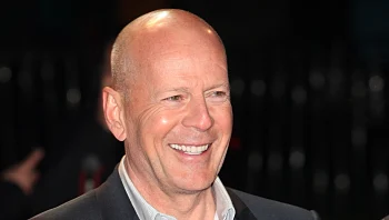 "קשה לדעת אם ברוס וויליס מודע למצבו"