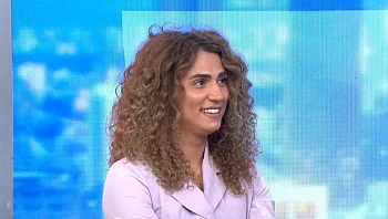 "הנשמה היא שקובעת": הילד הדתי שהפך לספרית על גלגלים