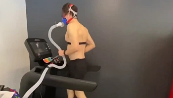 "כושר של בן 18": המיליארדרים שמנסים לקנות חיי נצח