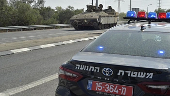הפפראצי של המשטרה: מבצע האכיפה נגד הטלפונים הסלולריים