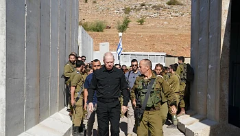 גלנט: "חיזבאללה החליט להשתתף בלחימה, צפויים אתגרים"