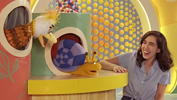 פרפר נחמד, עונה 1, פרק 5 - מה מצחיק