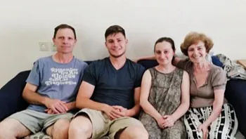 "זה לא סובל דיחוי": חבריו של סשה נלחמים עבור שחרורו מעזה