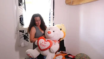 "לא שמרו עליהם": הדס קלדרון חוזרת לבית  שממנו נחטפו ילדיה