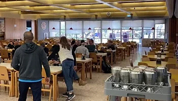 חודש וחצי אחרי הטבח: חדר האוכל של קיבוץ בארי נפתח מחדש