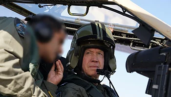 גלנט צפה בתקיפות צה"ל ברצועה ממסוק: "חמאס מבין רק כוח"