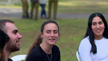 "אפשר לנשום": חבריה של אגם שחזרה מהשבי על המאבק - והאיחוד