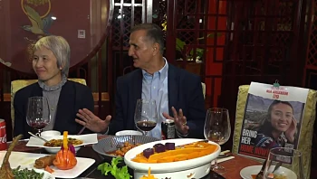 "נחזור לכאן עם נועה": הערב המרגש של המשפחה שמחכה לבת החטופה