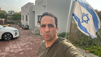 אלמוג בוקר משתף: "חזרתי לישון בבית בזיקים אחרי 60 יום"