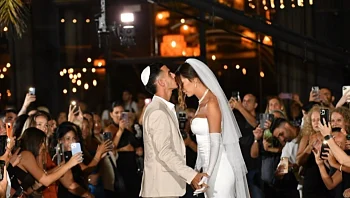 "אמרתי לכולם שאני הולכת להנציח אותו": השמלה שזעזעה את העולם