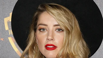 בגלל הסכסוך עם ג'וני דפ? אמבר הרד מושפלת בסרט החדש "אקוומן"