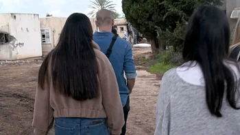 "זה היה מקום שוקק חיים": שורדי הטבח חולמים לשוב לכפר עזה