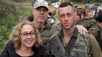 "לא חשבו פעמיים": האב והבן שיצאו להגן על הקיבוץ - ונפלו יחד