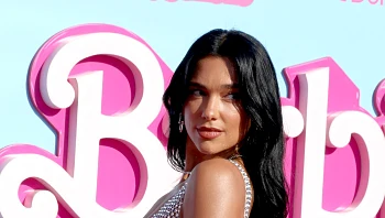 דואה ליפה גנזה קליפ בשל המלחמה: "לשחרר אותו יהיה חסר רגישות"