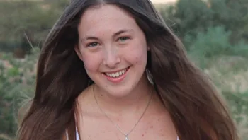 סבה של התצפיתנית החטופה: "עולמי סובב סביבה, חולם על חזרתה"