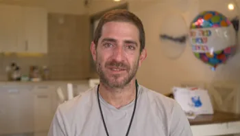 הקליע פספס עורק בצוואר וחייו של עומרי ניצלו: "היה כוח ששמר עליי"