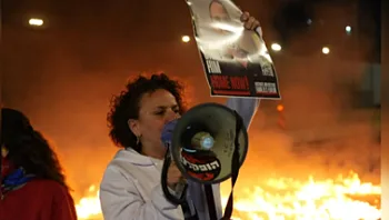 "חייבים לעלות הילוך": אילה מצגר הפגינה למען החטופים ונעצרה