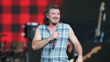 הזמר חשף: "שחררו אלבום שלי בניגוד לרצוני, אני מאזין ומתכווץ"