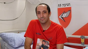"החייל שיושב מחייך בטיפול נמרץ": הלוחם שנפצע בעזה והשתקם
