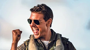 כוכב "אהבה בשחקים" תובע: בסרט ההמשך הראו תמונה שלי ללא אישורי