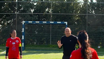 "לא נרדמנו בלילות": נטעלי וברקו עם פרלמנט הנשים של בית אורן