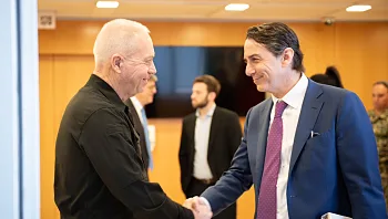 גלנט: תוקפנות חיזבאללה מקרבת הכרעה על פעולה בלבנון