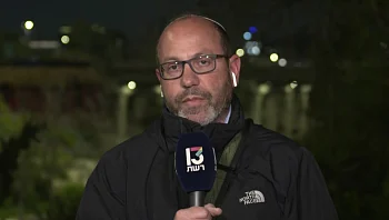 "לא נסכים לאחד כן, אחד לא": אביו של החטוף מתנגד לעסקה חלקית