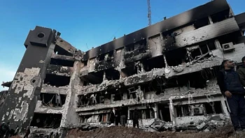 תיעוד: מחבלים יורים מביה"ח שיפא; קצין בסיירת גבעתי נפצע קשה בעזה