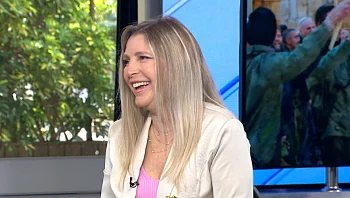 טיפולים ביתיים באמצעות פוטותרפיה באיזור הפנים, העיניים והצוואר