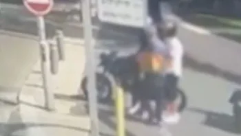 "אני חייל של מולנר": בן 19 נאשם שתקף בן 73 בבקבוק זכוכית