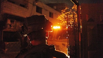 15 שיגורים מלבנון, הותקף מבנה של חיזבאללה שממנו פעל מחבל