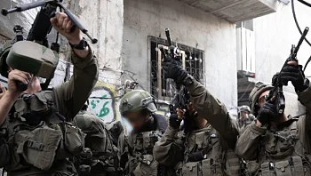 לוחם נפצע קשה בצפון הרצועה; נזק לבתים במטולה מירי נ"ט