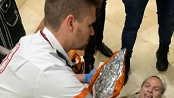 "אמרתי לו: 'אני יולדת'": לא הספיקה להגיע לביה"ח וילדה במעלית