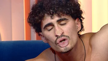 המשימה לתרגל נשיקות, "האח הגדול" רביעי