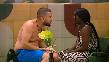 אור לקורלי: "מבחינתי את לא חברה שלי"