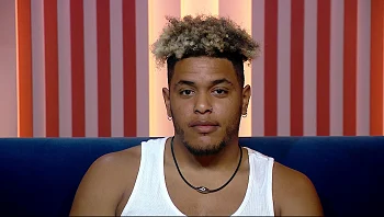 "הלב חשוף": יהב בחדר האח