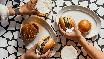 המסעדה הוותיקה חוגגת יום הולדת עם המבורגר שווה ב-15 ש"ח