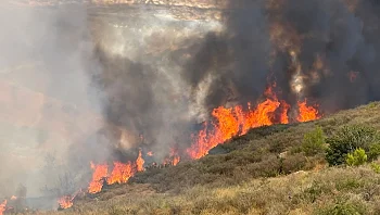 מאות שיגורים ויירוטים בצפון; צה"ל תוקף בדרום לבנון