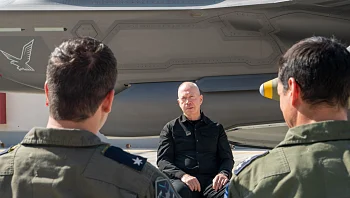 גלנט: "המרדף אחר בכירי חמאס יימשך שנים"; צה"ל תקף בנוסייראת