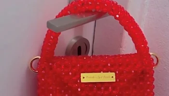 הדבר הבא בתחום האופנה: תיקים בעבודת יד ובהתאמה אישית מחרוזים