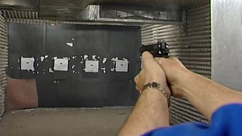 עוקץ הנשק: הבטיח רישיון בתוך שבוע, לקח את הכסף - ונעלם