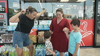 יותר מדי קפאין: משאל רחוב מוגזם וקורע עם שליחת "האח הגדול"