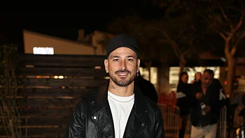 לראשונה בחייו: מה מאור בוזגלו עשה במסיבה של הקהילה הגאה?