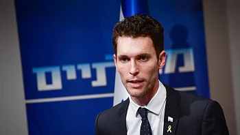 עידן רול פורש מהחיים הפוליטיים: "מתפלל שתקום ממשלה רחבה"