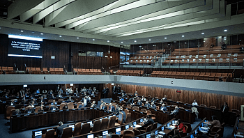סקר חדשות 13: המנדטים, הגושים והתרחישים בצל הדרמה הפוליטית