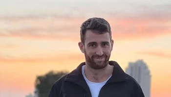 "אחי הקטן נמצא בסיטואציה כזו מסוכנת, ואני חסר אונים"