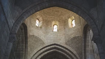 המדריך המלא לניקוי אבן ירושלמית: טיפים מקצועיים