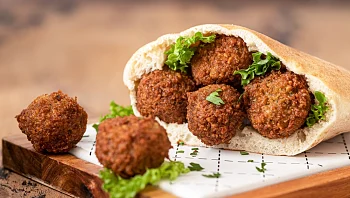 פלאפל, אבל הכי טעים שאכלתם: מתכון להכנה ביתית קלה ומהירה